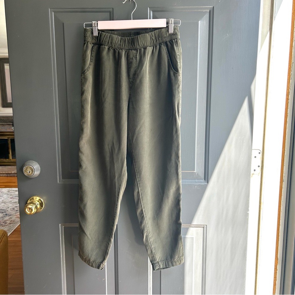 Mododoc Dark Olive Tencel Crop Pants XS